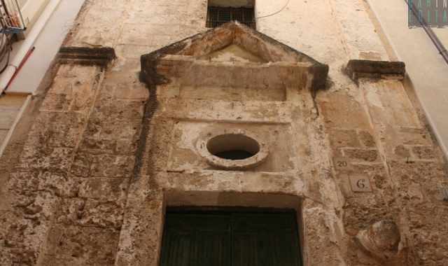 Mola: la piccola e nascosta Cappella di San Giacomo, eretta in memoria della peste